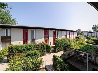 Vilky Maisonette
